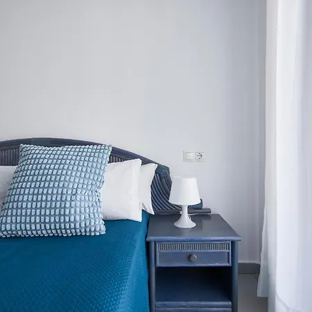 Luxury Apartment *